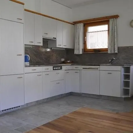 Chesa Semnadur H2 By Interhome