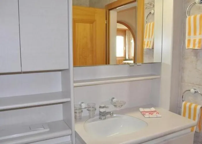 Chesa Semnadur H2 By Interhome Appartement Sils Maria